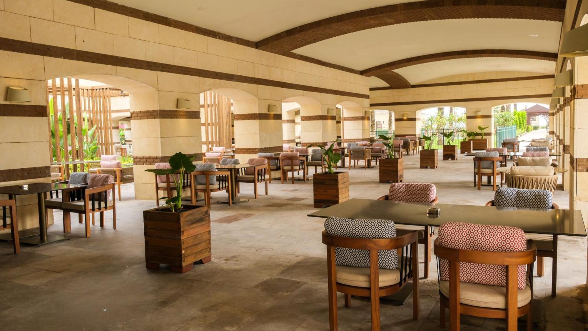 אתר נופש Kempinski The Dome באלאק
