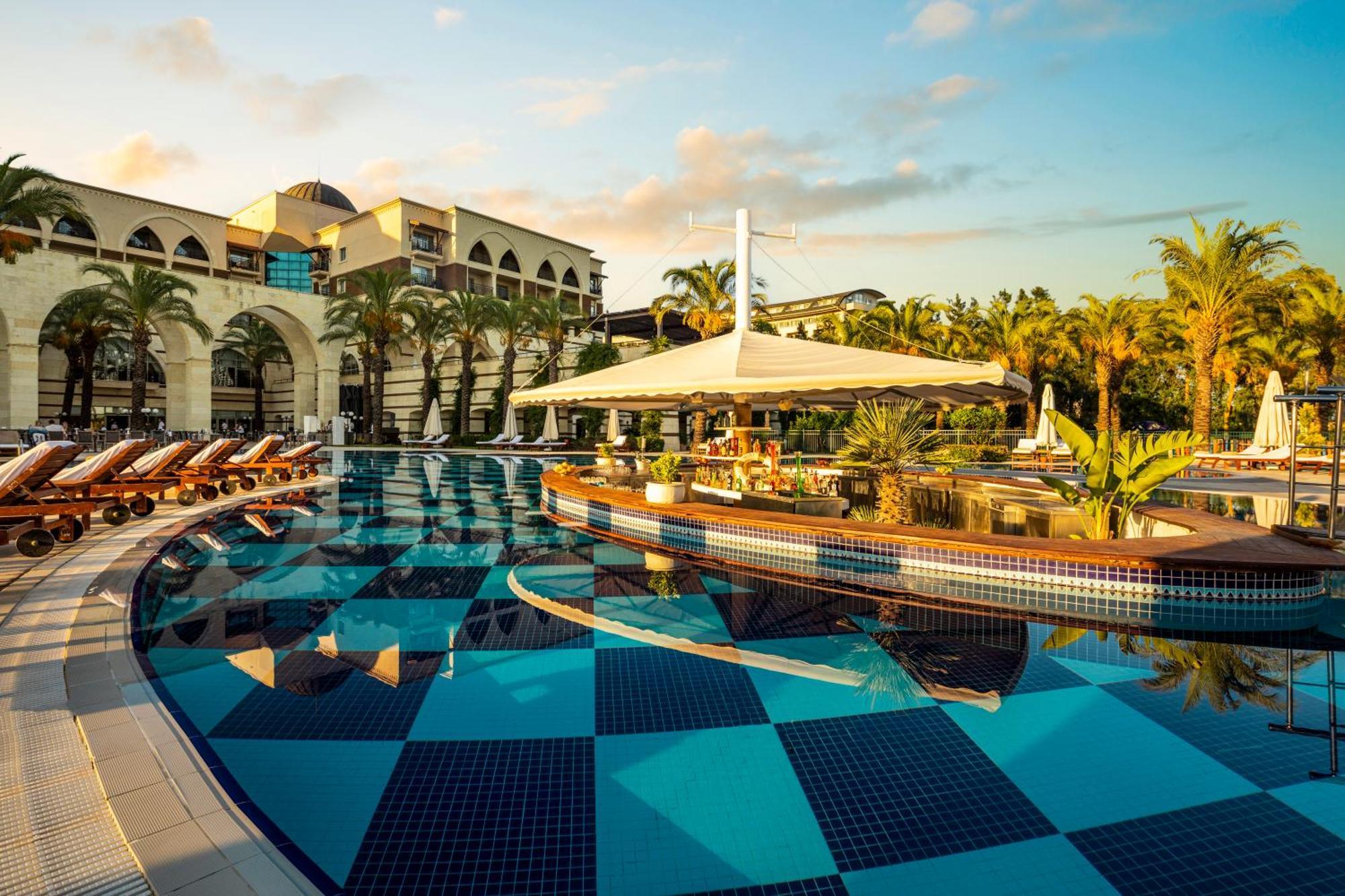 Курортний комплекс Kempinski The Dome Белек