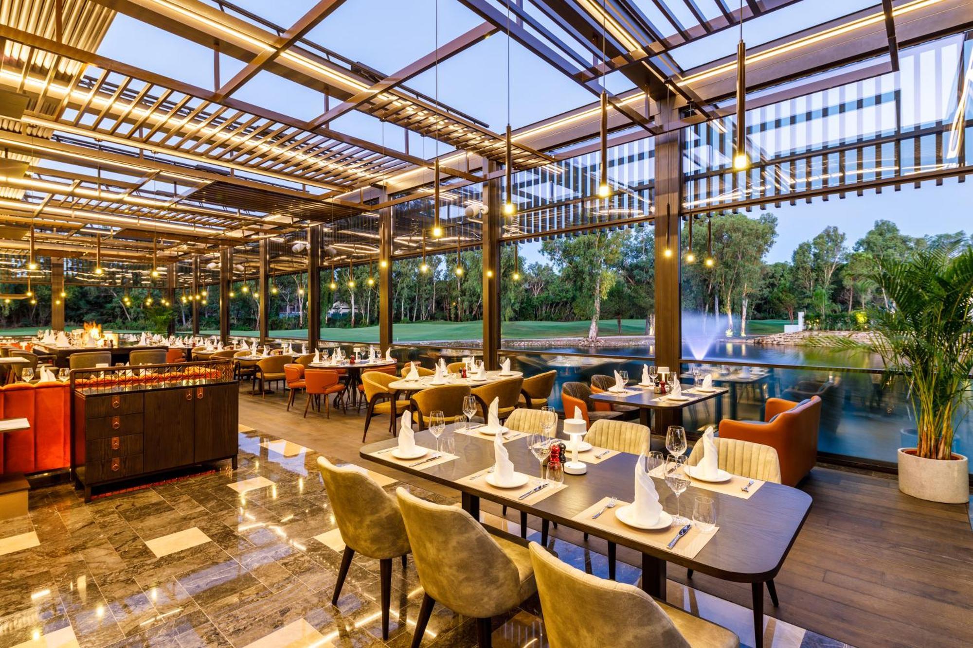 Курортний комплекс Kempinski The Dome 5*