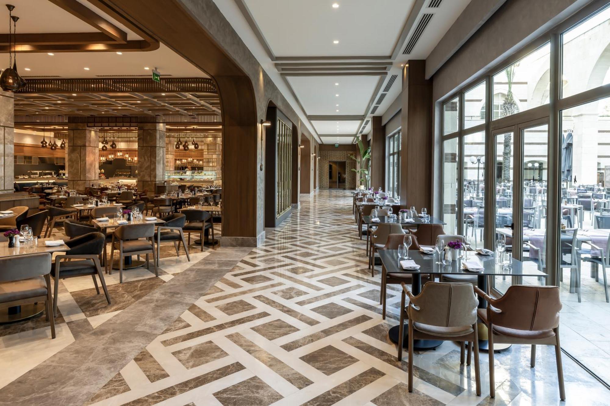 אתר נופש Kempinski The Dome