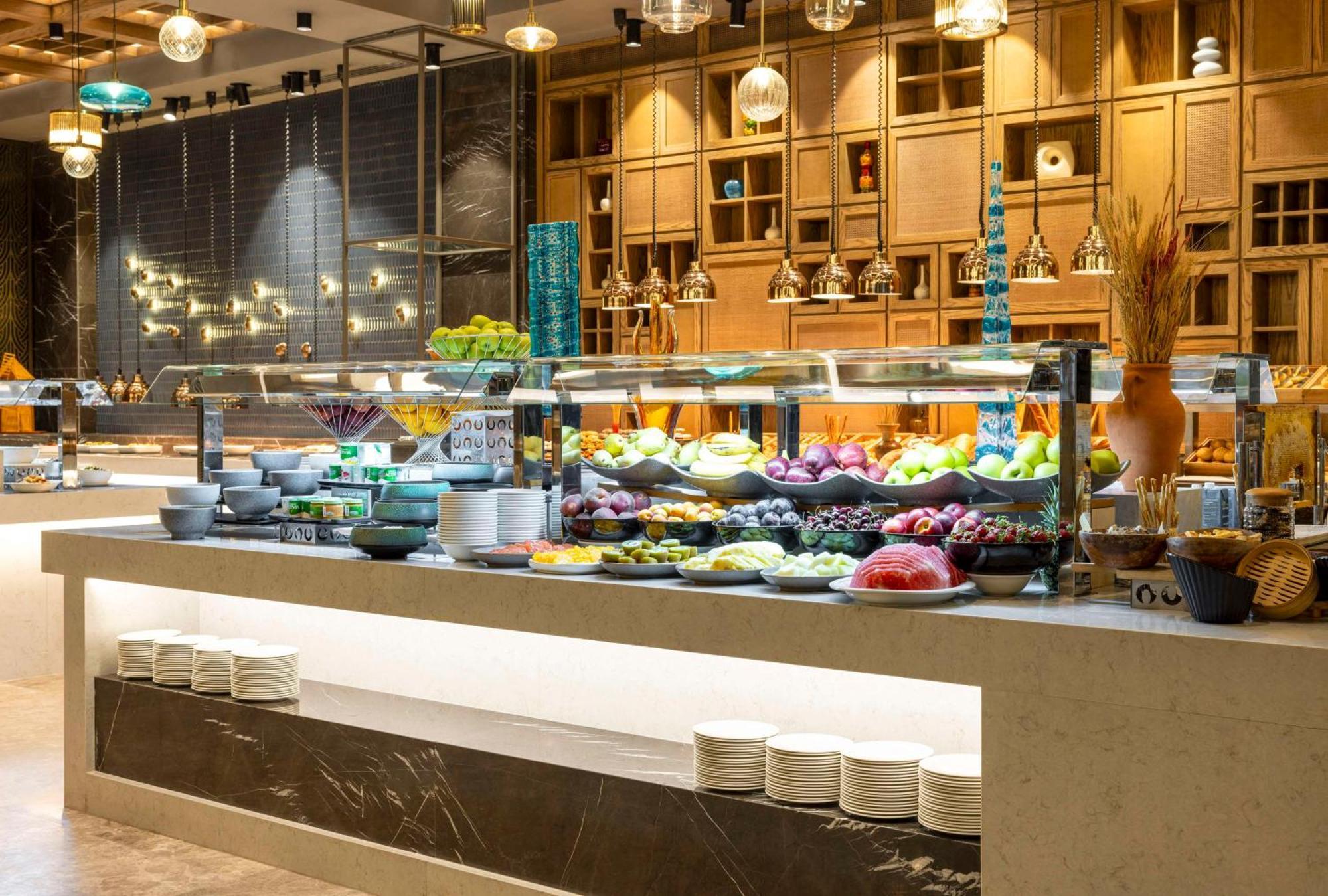 Курортний комплекс Kempinski The Dome 5*